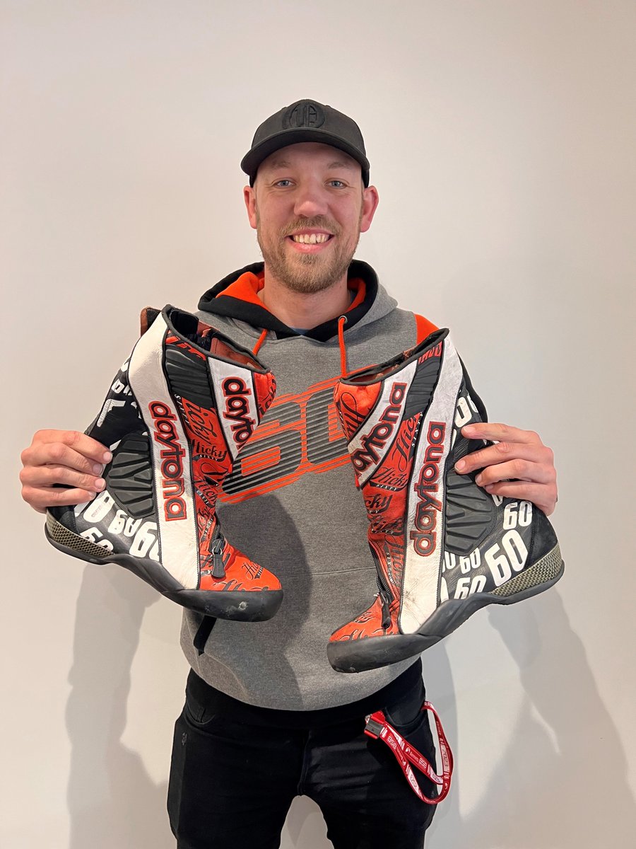 Peter Hickman tweet media
