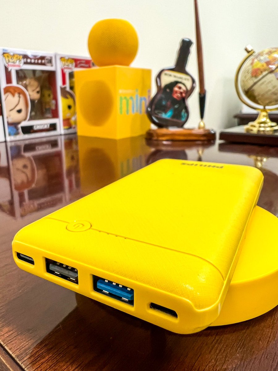 iTweetMagazines's tweet photo. Yellow has and continues to be my all time favorite color 🟡 the battery bank by Phillips made it possible to own it. Love it ✔️🟡 https://t.co/ojsO6l5PMa