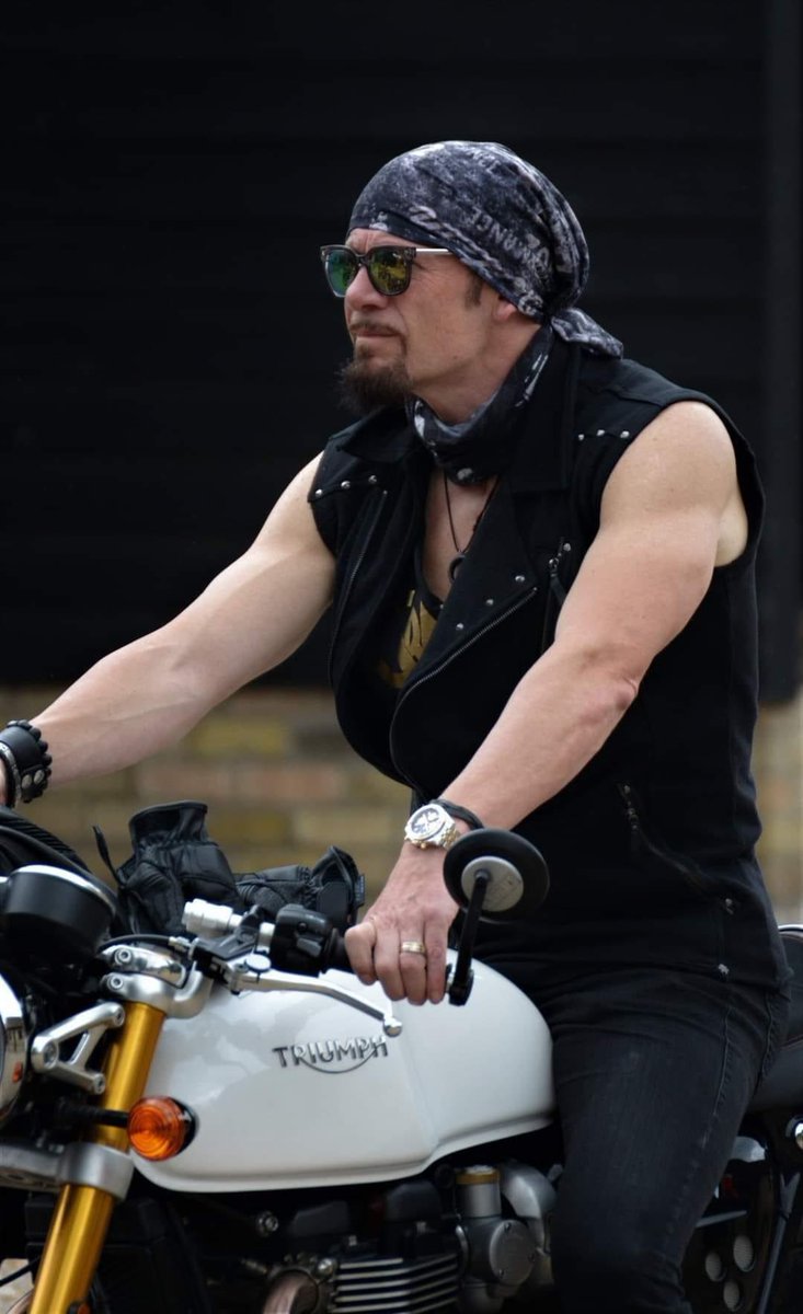 Have a slamming Easter folks❤️💪🏼💪🏼💪🏼 <a href="/CanonUKandIE/">Canon UK and Ireland</a> <a href="/grandslamrocks/">Grand Slam</a> <a href="/OfficialTriumph/">Triumph Motorcycles</a> <a href="/Breitling/">Breitling</a> 
#Easter2023  .<a href="/ClassicRockMag/">Classic Rock Magazine</a> <a href="/BashForPhilo/">BashForPhilo</a>