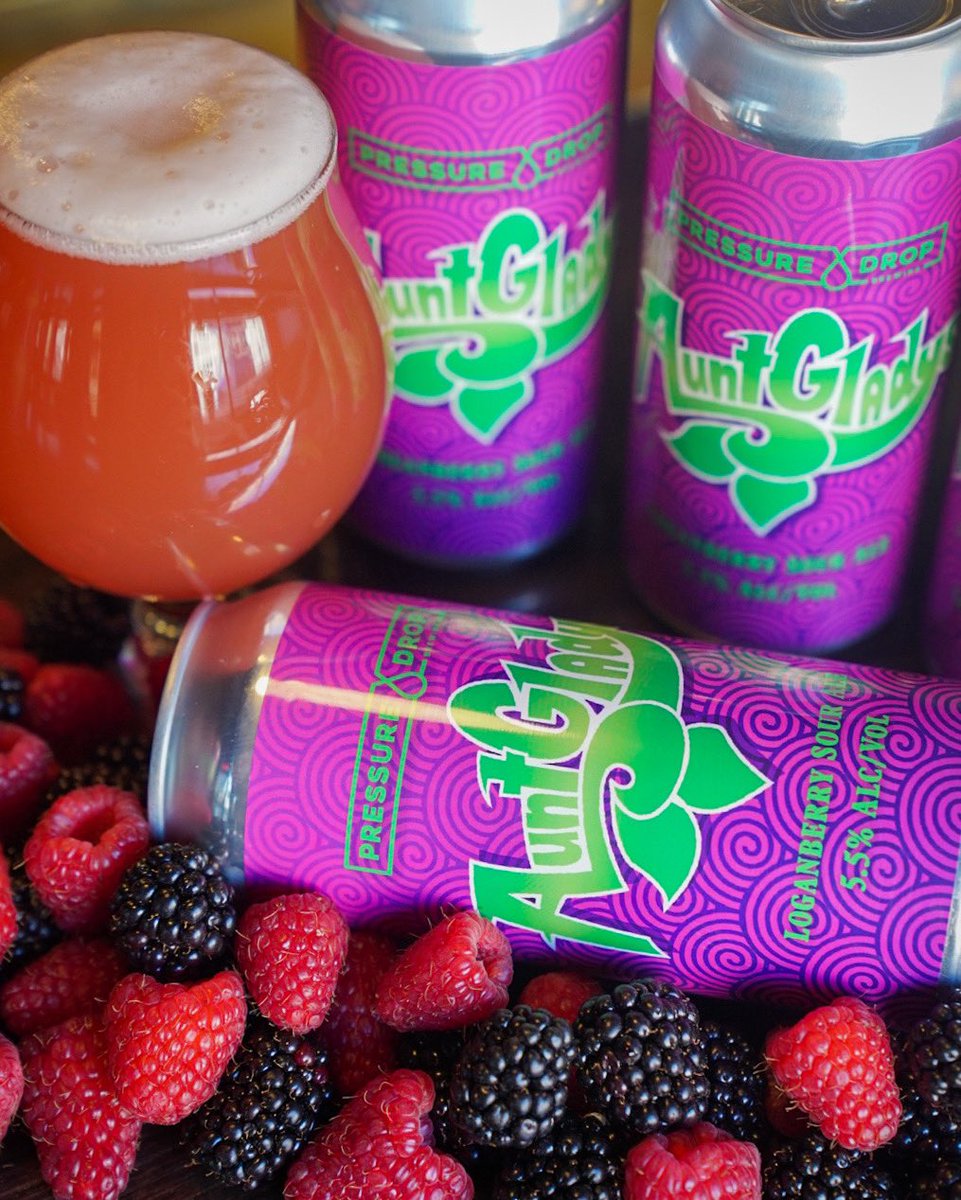 I’m not a regular aunt, I’m like a cool aunt. 💅