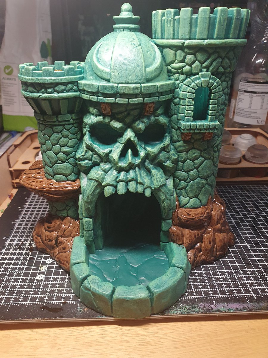 Jozan76's tweet photo. @StudioArchon, really love the dice tower. https://t.co/KDZCuwgs2l