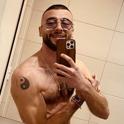 DanielDonkov1's tweet photo. #NewProfilePic https://t.co/C6DVYBzstX