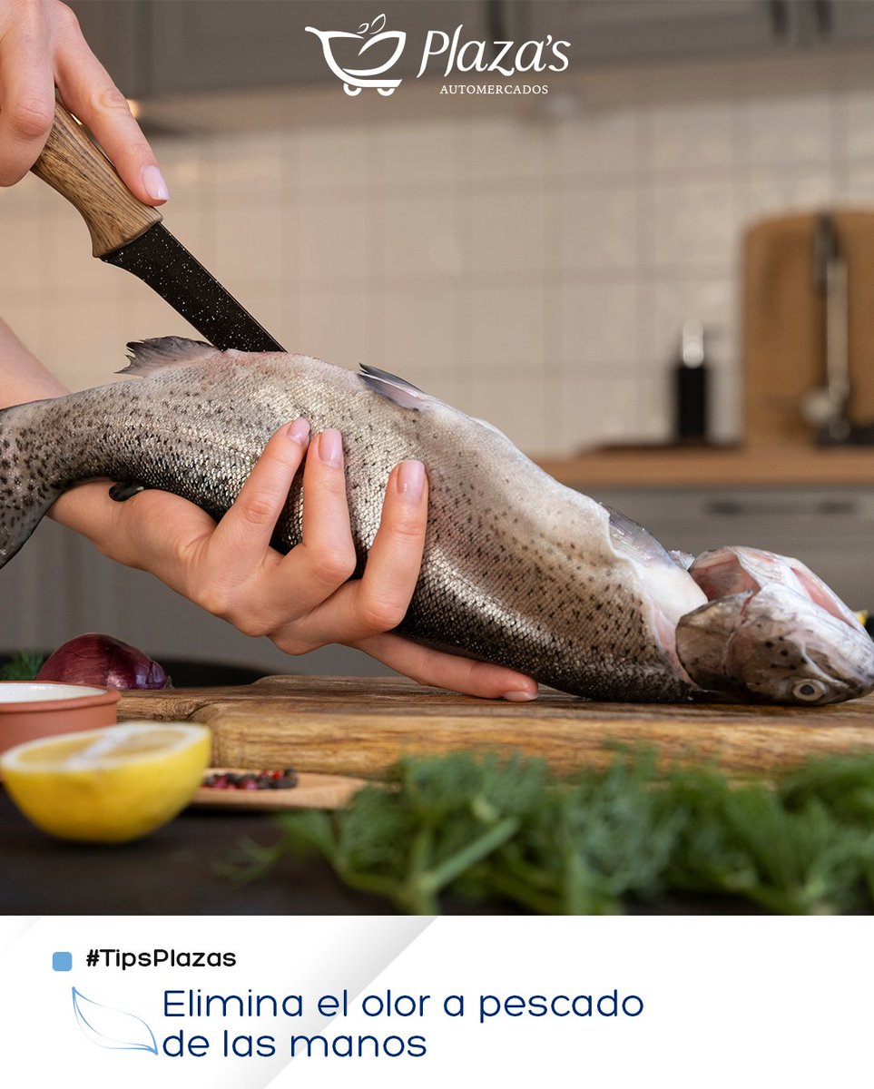 elplazas's tweet photo. La mejor manera de quitarse el olor es utilizando bicarbonato de sodio.

Mezcla 1 cucharadita de bicarbonato y agua necesaria
para crear una pasta. Con esta pequeña cantidad de
pasta, frota tus manos durante unos minutos. Luego
enjuágalas y lávalas normalmente.

#TipsPlazas https://t.co/i7I3KfNVyS