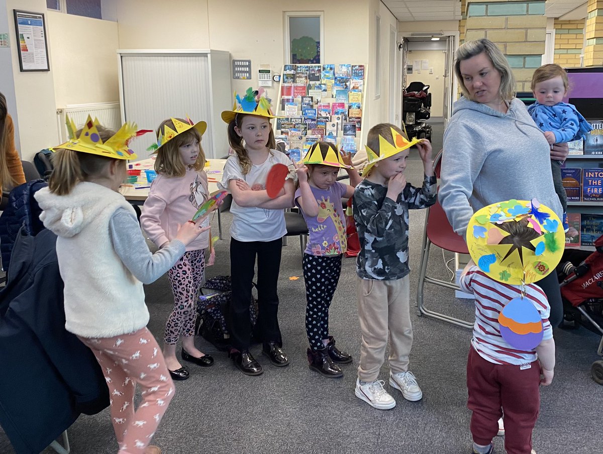 WFlibraries's tweet photo. Great fun had this morning at our #EasterCraft at #NormantonLibrary #EasterCrown #EasterEgg #Easter2023 https://t.co/mHEmXzEva5