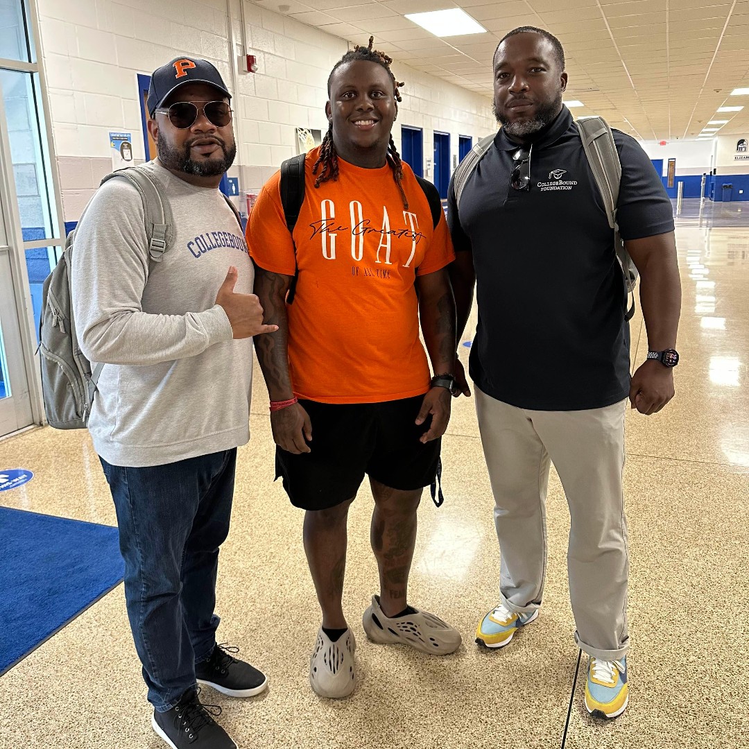 CollegeBoundFnd's tweet photo. During their stop at @ECSU, Coach O'Neal and Coach BJ caught up with sophomore Kamani, a @Official_BPI alum who was a student-athlete of theirs. https://t.co/3LcPWUk9kw