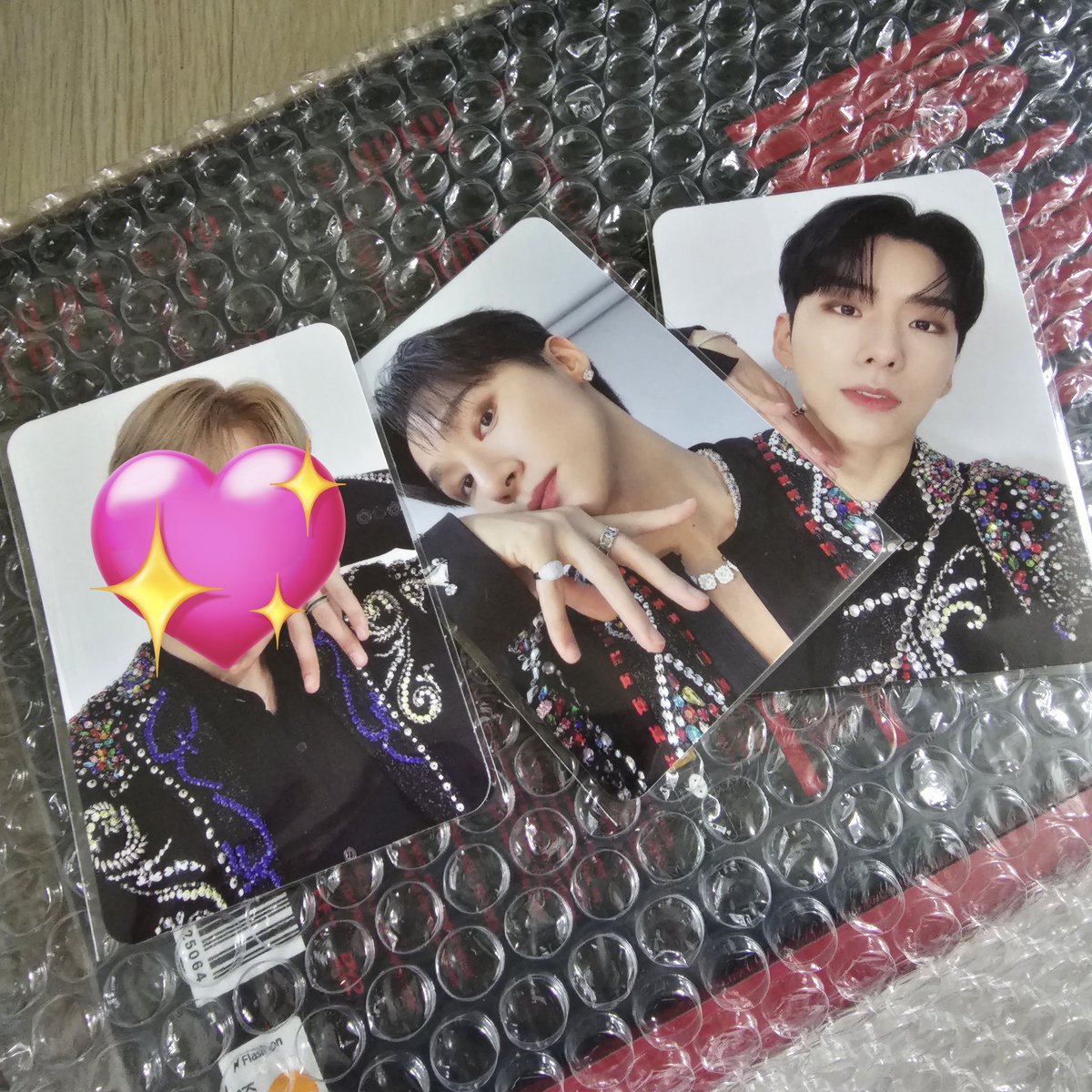 sosohyoku's tweet photo. 🫶몬스타엑스 노리밋 디비디 키트 특전 교환🫶

me: 창균💜 기현🧡
mbb: 형원💚

미개봉이고 반택 준등기 다 가능합니다😍 
집나간 형오니 찾아요...디엠주세요🥹

몬스타엑스 몬엑 셔누 민혁 기현 형원 주헌 아이엠 창균 노리밋 스스퀘 스타쉽 dvd kit 포카 양도 교환 노리밋콘 아이엠 스타쉽특전 https://t.co/iYRcxwwyLQ