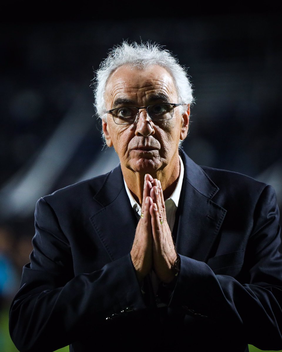 Universitario tweet media