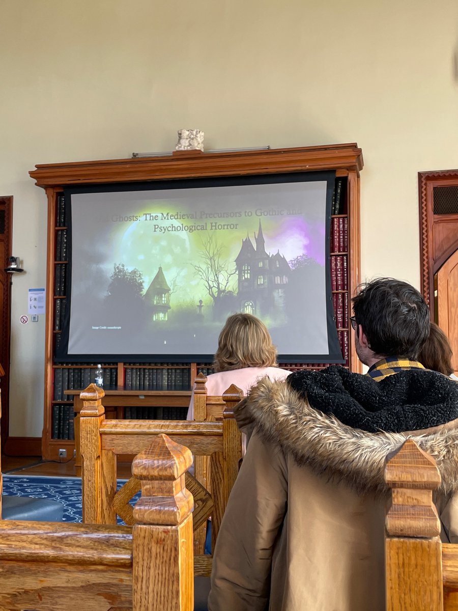 T1Unoriginal's tweet photo. Shock. Horror. “Lurking Fear: Traces of the Gothic Throughout History” panel is really leaning into the Gothic theme. Time to hear about some medieval ghosts 👻😱#Textualities23 https://t.co/v2YPIQKzRX