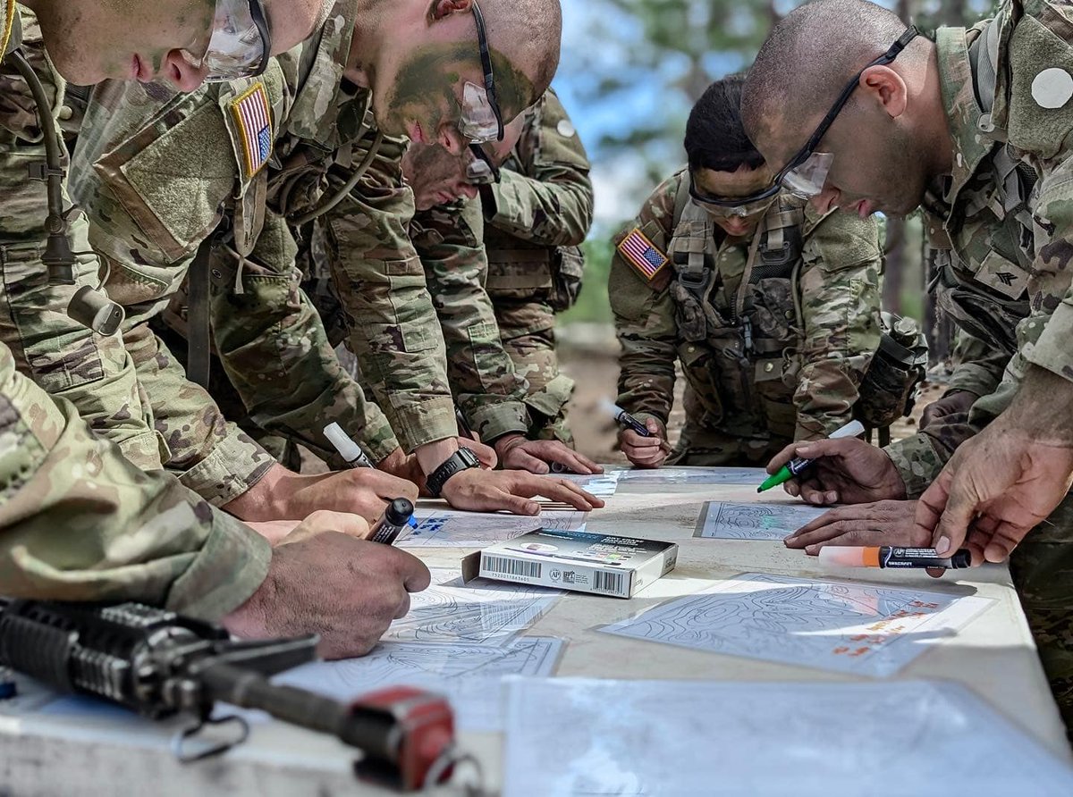 fortjackson's tweet image. Here is a quick look at U.S. Army #BasicCombatTraining from across the different Battalions on #FortJackson!
#MeetYourArmy #KnowYourMil #BeAllYouCanBe #VictoryStartsHere #Army2030 
@fortjacksoncg @USACIMT @TRADOC