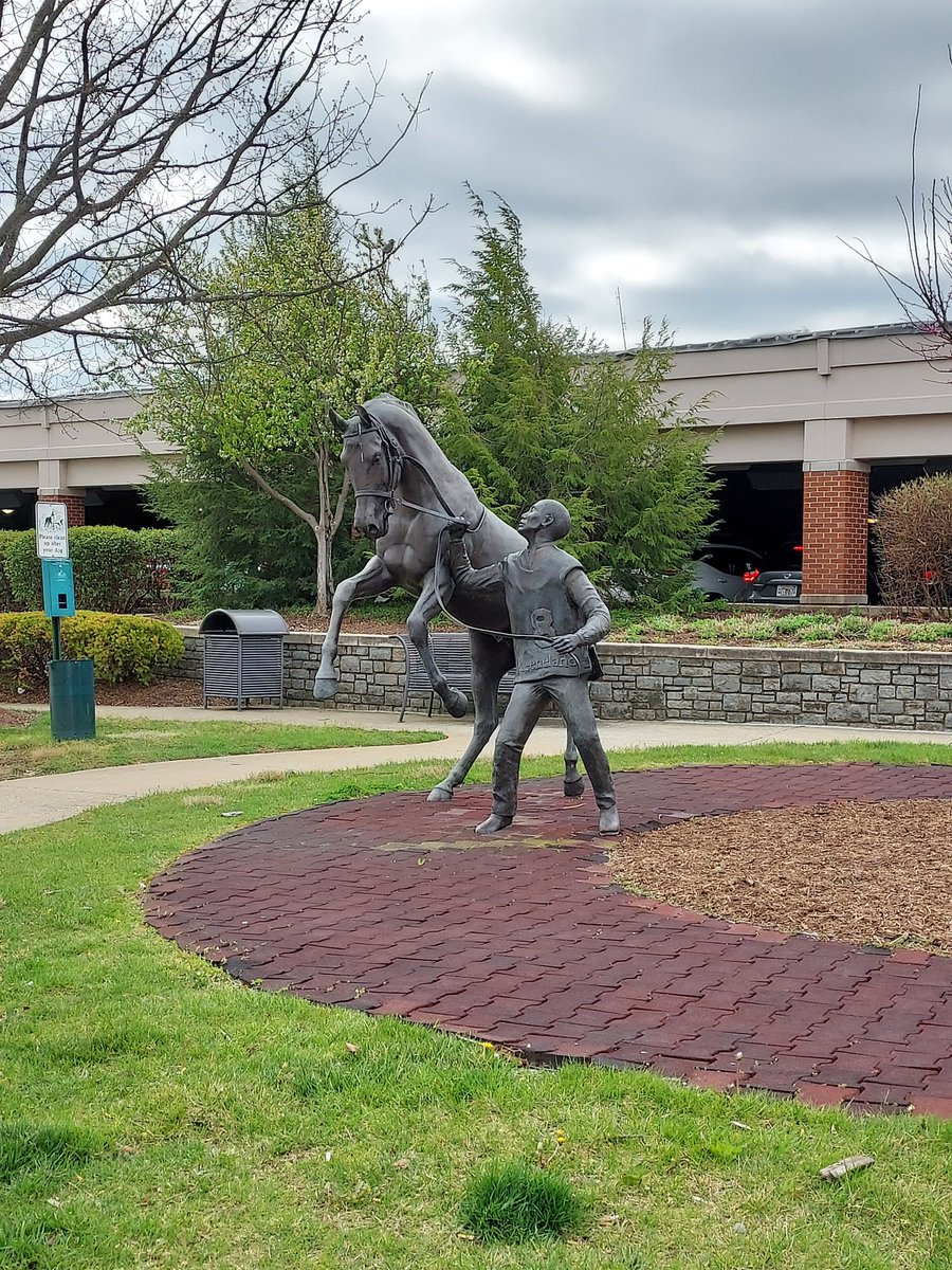 Kiristo's tweet photo. Little work trip to Kentucky this past week was pleasant, but exhausting. 🙂 glad to be going home today. https://t.co/cIOHXbB97p