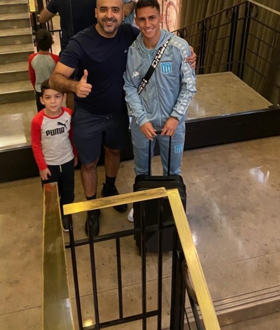 takamirabda's tweet photo. Un día chill en 🇦🇷, con el mejor futbolista de Sudamérica de la actualidad, más o menos el gol de anoche eh, más o menos... 
#MatiasRojas https://t.co/BA7JmmfmFl