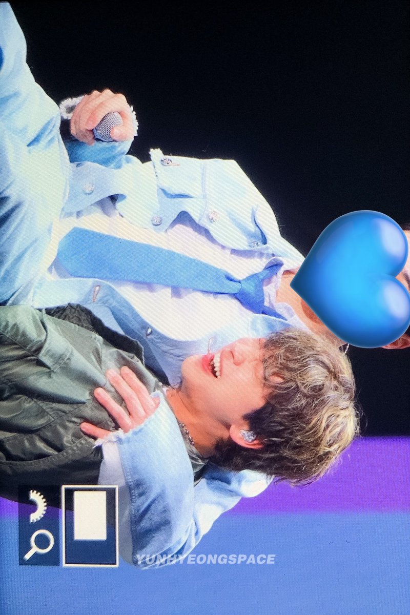 YUNHYEONGSPACE's tweet photo. 230401 かわいいい🩵 #아이콘 #iKON #송윤형 #윤형 #ユニョン #YUNHYEONG @sssong6823 https://t.co/UCmYvqsky7