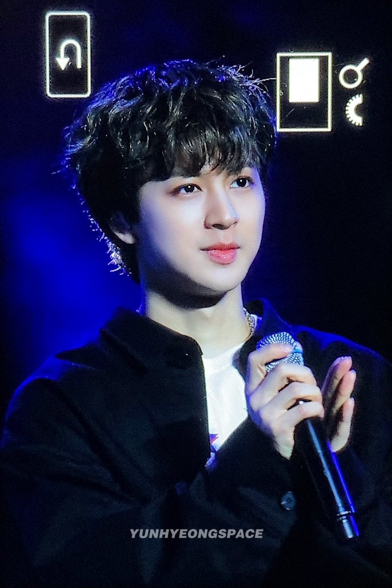 YUNHYEONGSPACE's tweet photo. 230405 얼굴공격 최고시다 #아이콘 #iKON #송윤형 #윤형 #ユニョン #YUNHYEONG @sssong6823 https://t.co/XYrXvl4jDJ