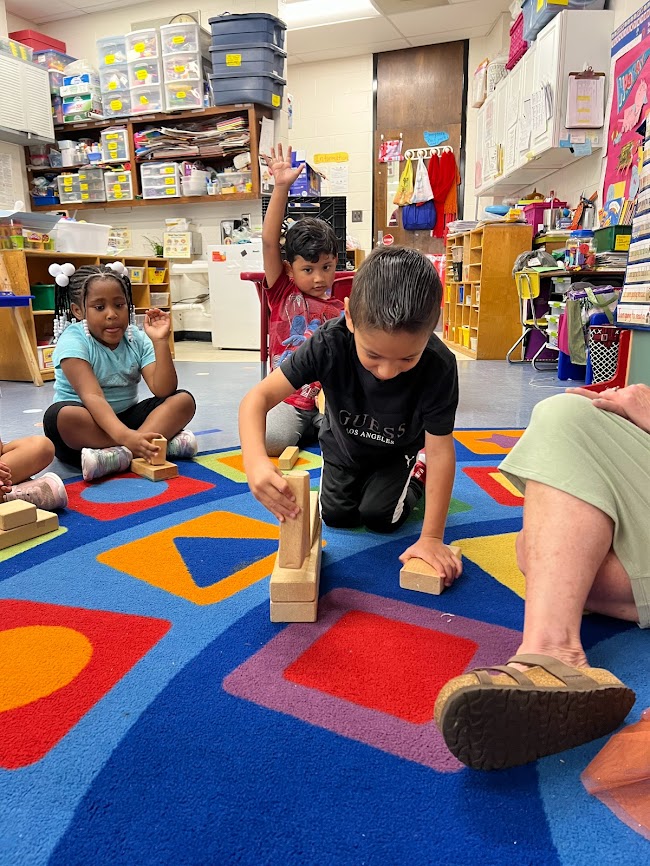 Sherri88198778's tweet photo. Working Together Wednesday!  Andrews Pre-K practiced Leader In Me Habit 6 Together is Better!!! Round 3 Photos!

@rhandrewselem @ABSSPublic
#TINYKIDSBIGFUTURE #ALAMANCEWOYC #WOYC23 #InvestinECE https://t.co/gKropt7vam