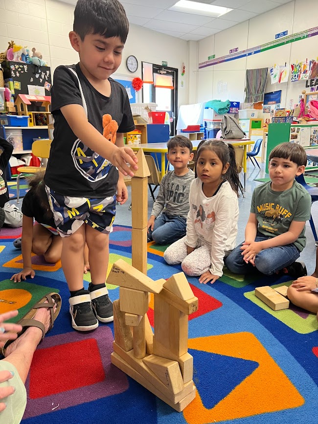 Sherri88198778's tweet photo. Working Together Wednesday!  Andrews Pre-K practiced Leader In Me Habit 6 Together is Better!!!

@rhandrewselem
@ABSSPublic
#TINYKIDSBIGFUTURE #ALAMANCEWOYC #WOYC23 #InvestinECE https://t.co/o4Hl5QqBpI