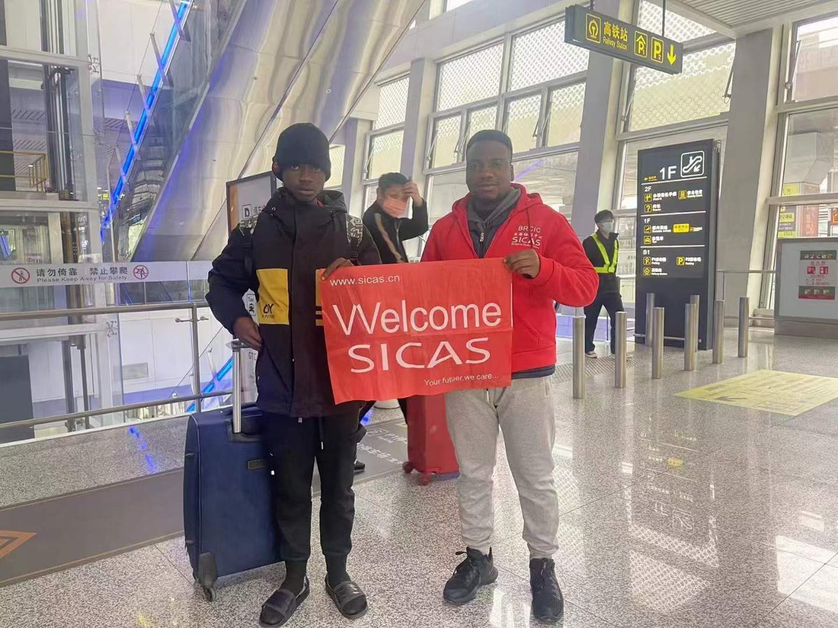 AboutSICAS's tweet photo. Good news is coming 
SICAS Zimbabwen student successfully arrived in China today 
Welcome to study in China.
https://t.co/GaLTS8REqq
#studyinchina #scholarship #studyabroad https://t.co/dtJuSp6Yb1
