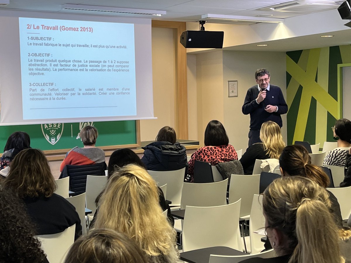 Conférence inspirante « Nouveaux mondes, nouvelles générations «  Olivier Bachelard EM Lyon ⁦@poleemploi_ara⁩ ⁦<a href="/ASSEofficiel/">AS Saint-Étienne</a>⁩ ⁦<a href="/EMLYON/">emlyon business school</a>⁩ 👏