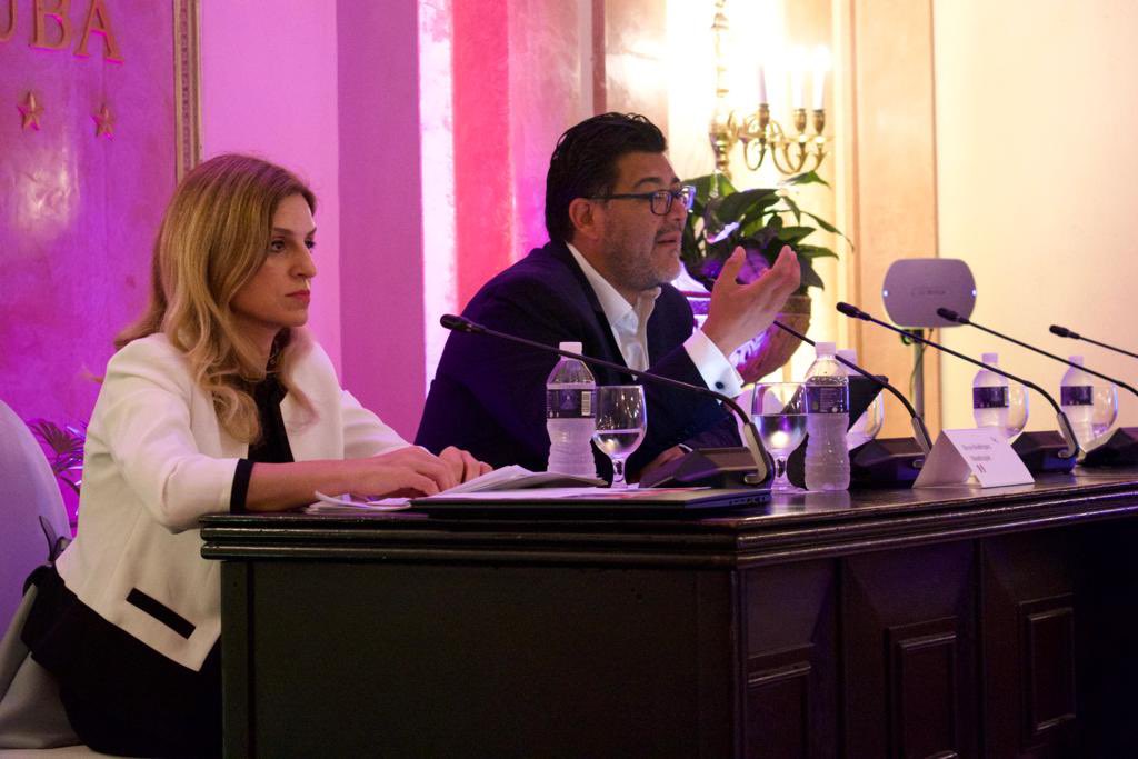 cuba_con_para's tweet photo. 🧑🏻‍💻Así comienza el último día de conferencias magistrales, esta vez bajo el eje 📌“Las reformas constitucionales, más allá del procedimiento y la rigidez constitucional” 

📲Síguenos en nuestra transmisión en streaming👇🏻

https://t.co/kFUG4DOawG
@MagistradoReyes @GHAZIGHERAIRI https://t.co/ImFUUpA0g9