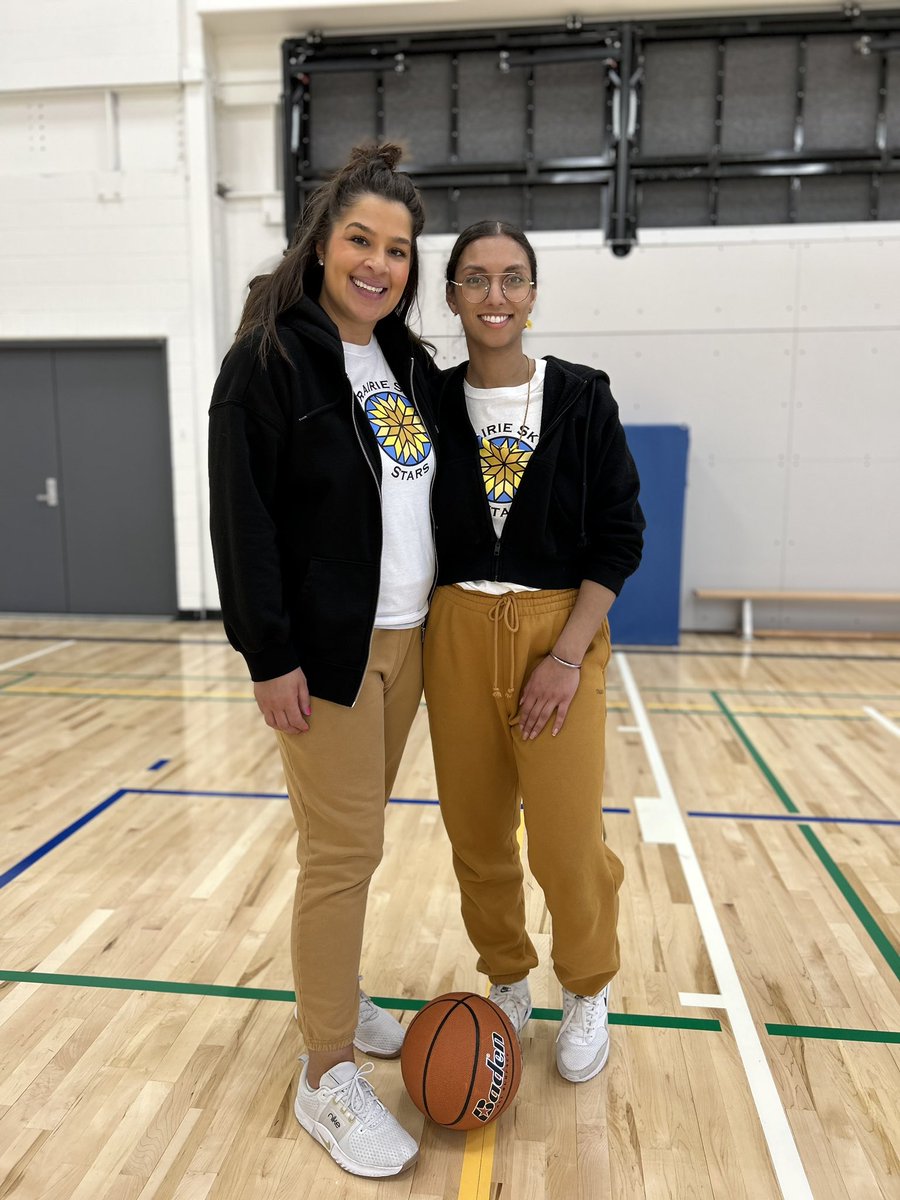 Twinning with my girl! #jasminejohal @prairieskycbe #PEWteam #newgear ⭐️💛☀️👏🏽