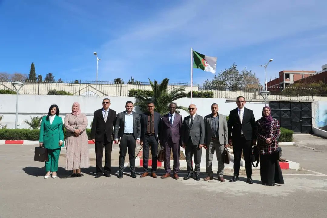 📌  استقبل السيد وزير التكوين والتعليم المهنيين د.مرابي ياسين  نهار اليوم ، رئيس المجلس الأعلى للشباب السيد "مصطفى حيداوي" و الوفد المرافق له.