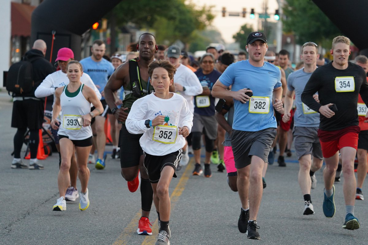 vidonionfest's tweet photo. Get your heart rate up and your taste buds ready! ⏱ Head to our website and register for the 2023 Vidalia Onion Run. 🏃‍♀️💨

#vidaliaonionfest #georgiagrown #vidaliaonions #vidaliaga #vidaliaonionrun https://t.co/6s4wPKjnl4