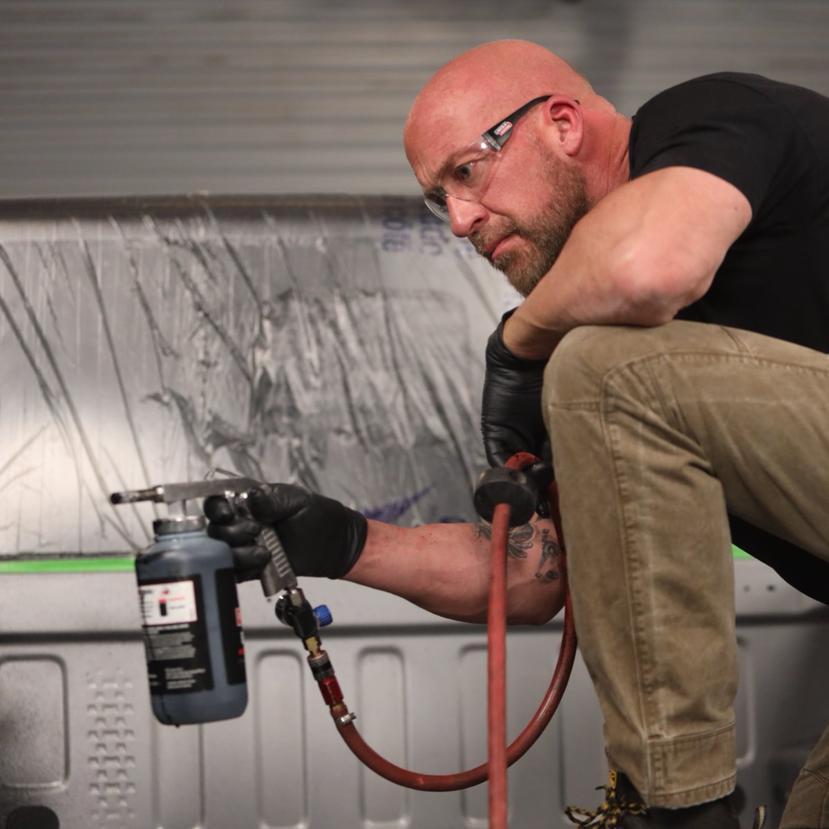 Two Guys Garage tweet media