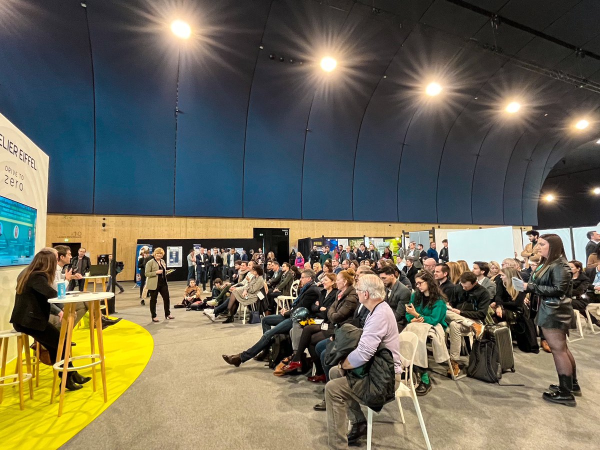 BNPParibas's tweet photo. [Thread]
📣#HappeningNow in Paris 👉3️⃣days of #DriveToZero exhibit to talk about #carbonfree mobility
Our specialists from @BNPPLeasing &amp; @Arval_France &amp; É. Mévellec from #Dreev talked about the ways to support the growth of electric vehicles in 🇫🇷 w/bi-directional #V2G solutions https://t.co/EfaIEsbXAH