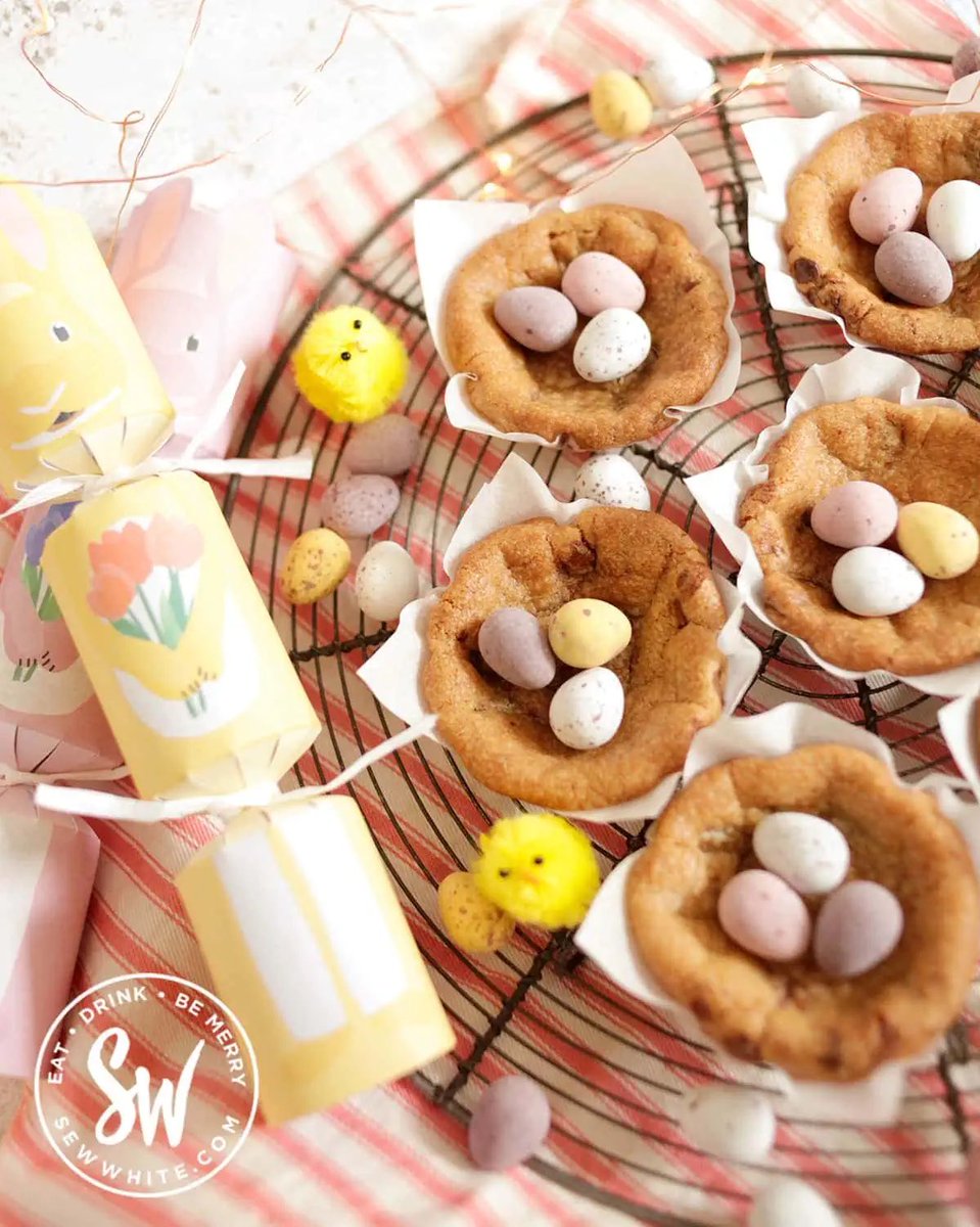 Cookie Easter nests or flapjack Easter nests? 🪺🐣

I loved making the flapjack Easter nests a few years and last year I made them with cookies instead. (Of course it’s taken me a year to finally get them up on the blog.)

Check out my Easter recipes
sewwhite.com/easter/