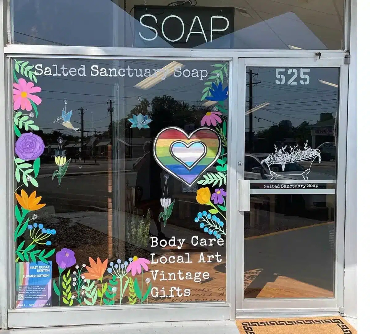 VoiceofDenton's tweet photo. 🌟 Hey Denton Residents: Discover local bath and body artisans crafting all-natural, handmade products in our community! 🌿 Explore a range of soaps, scrubs, and more for all skin types. 🛁 #DentonLocal #HandmadeSkincare #NaturalProducts #ShopLocal
https://t.co/8cjYdJTRbt https://t.co/zjHcTFOeIQ