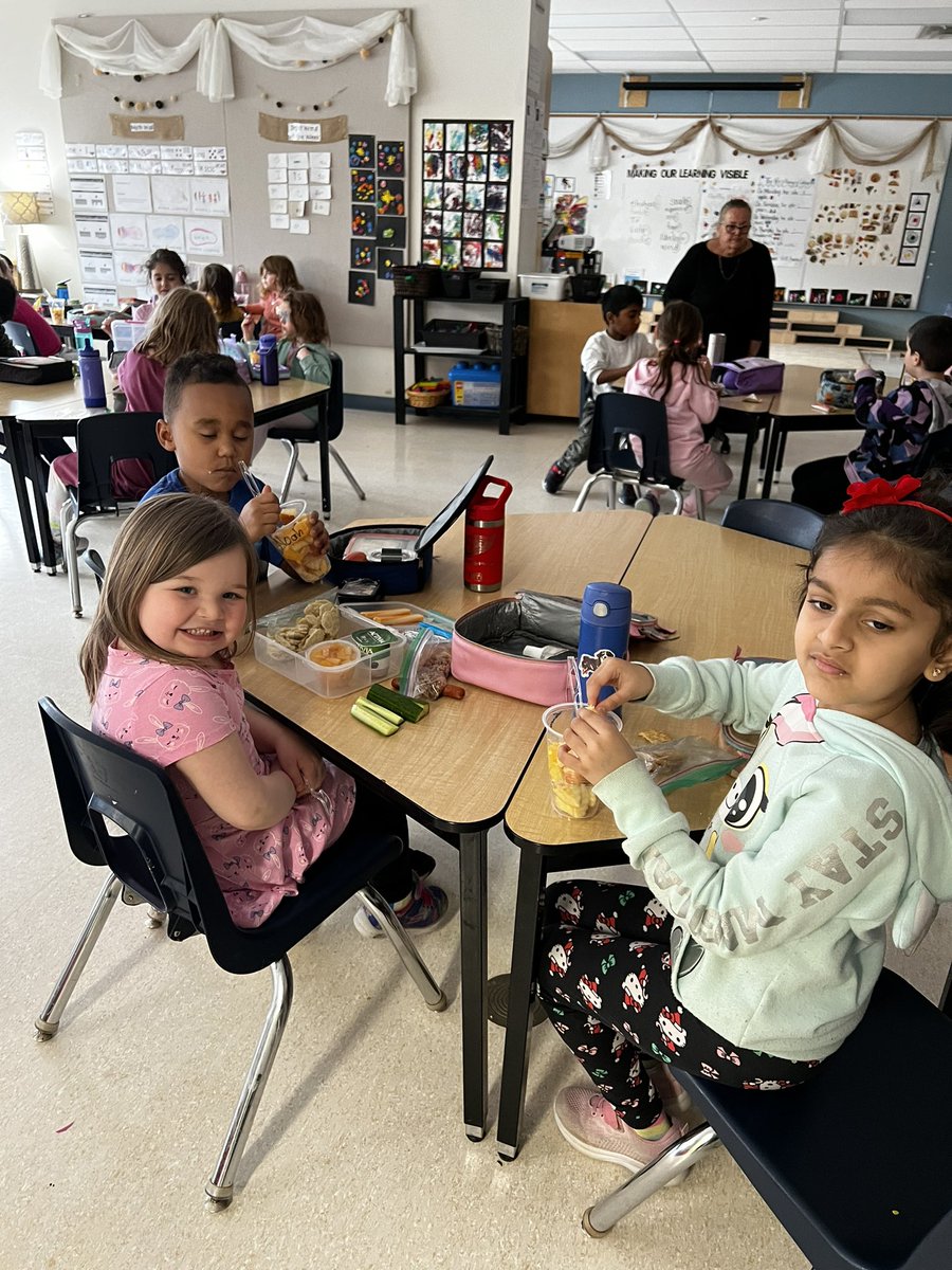 MsDavidovic123's tweet photo. We did a story retell of The Very Hungry Caterpillar creating art with modelling clay. In our unit of inquiry, we’ve been discussing healthy eating! We compared what the caterpillar ate that was healthy and unhealthy. And wrapped it up by making a fruit salad! https://t.co/b10JRzi7r4