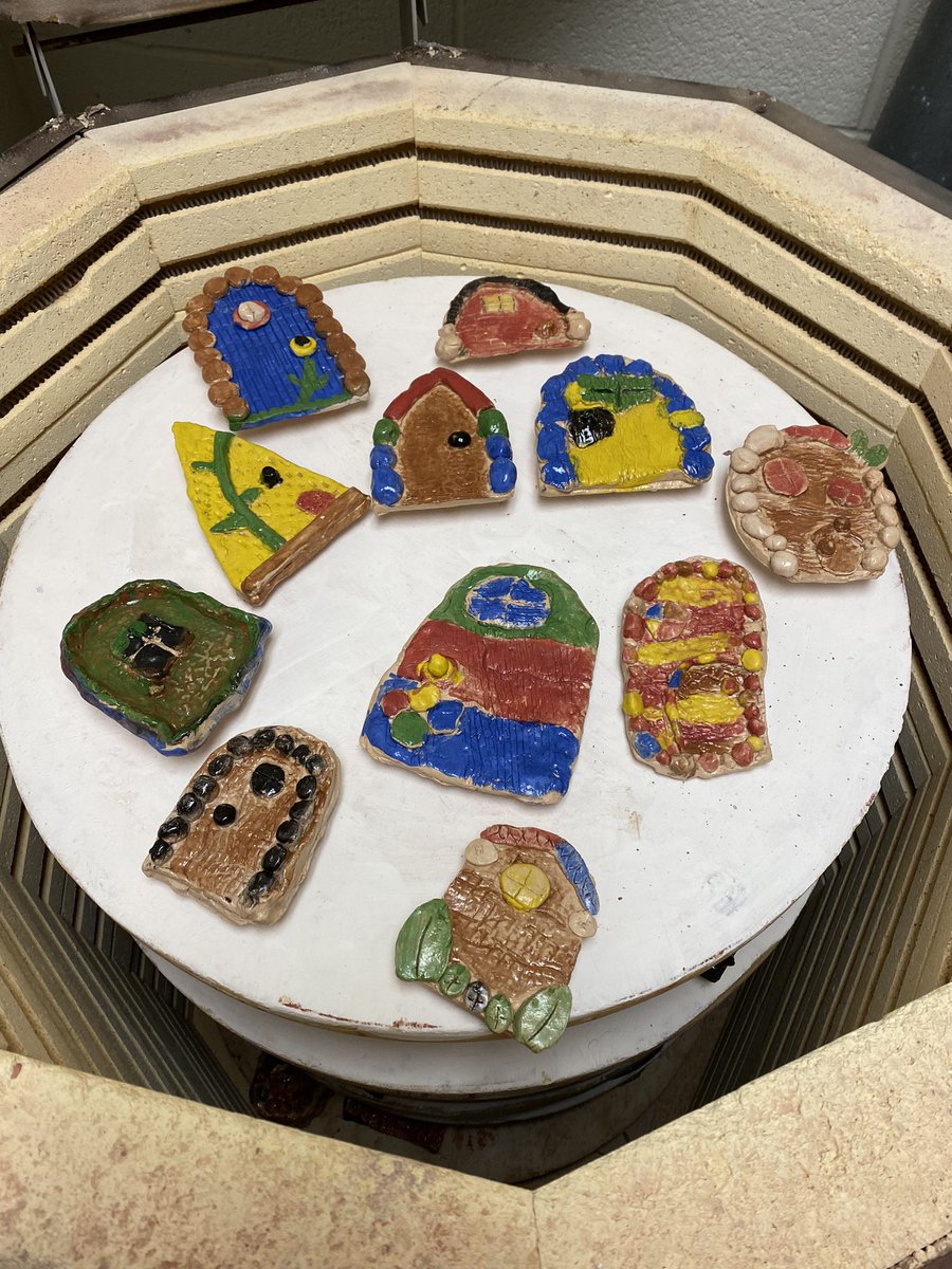 MrsReesbeckArt's tweet photo. Opened the kiln this morning to find some magical Mystery Creature Doors✨
#dfhappyclassrooms #kilnload #kidart #novipride #novitogether #NCSD #clayweek https://t.co/3ZDjNlnDVB