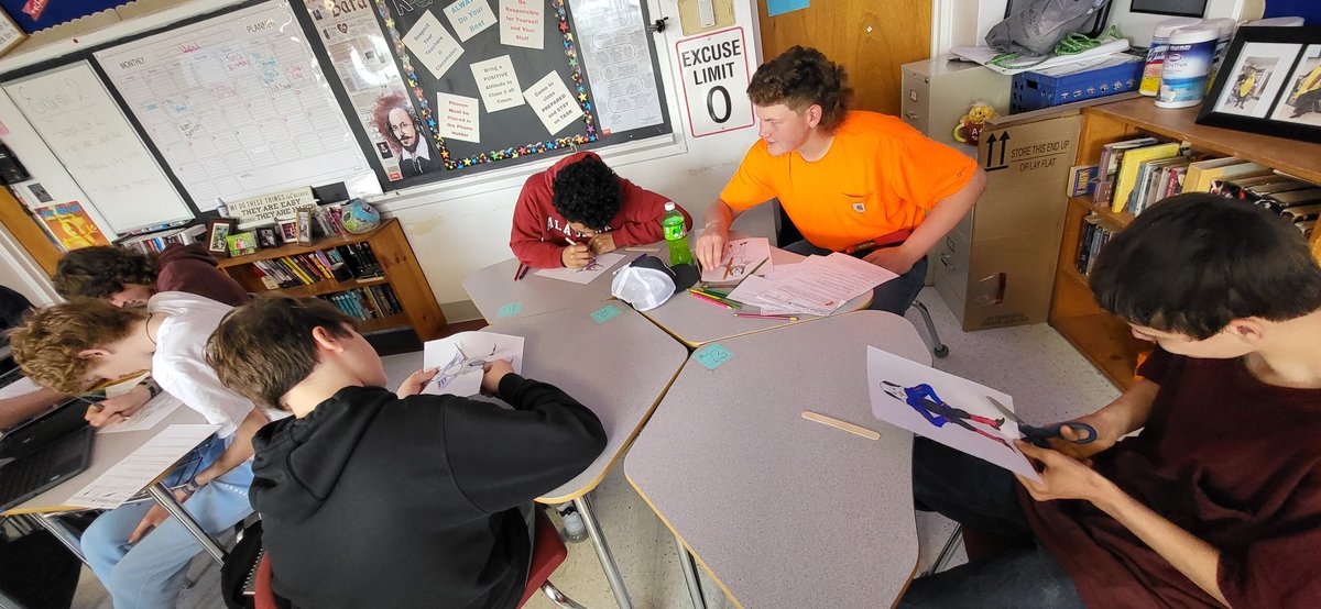 SieversAnne's tweet photo. Shoutout to @ReadingRoom127 for the Flat Shakespeare idea.  My students are loving this day!!! https://t.co/Ib02tP5IWz