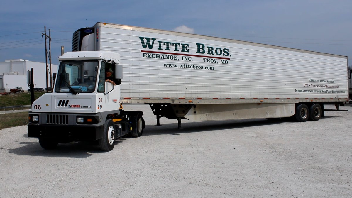 wittebros's tweet photo. With their compact design and tight turning radius, spotters can maneuver trailers in confined spaces more efficiently than a regular semi-truck. Also known as Yard Dogs, these unsung heroes of the trucking industry play a crucial role in keeping operations running smoothly! https://t.co/jucEiCBvy8