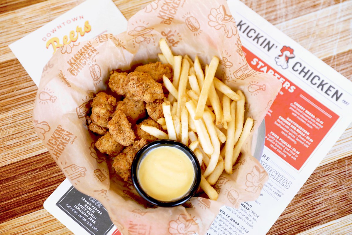 ifivek's tweet photo. We can't wait to have our neighbor, @KickinChicken7 ,  with us on race day providing everyone's favorite nuggets and sliders! THANK YOU Kickin Chicken for the support! 🍻

See y'all on race day!

#wheretechruns https://t.co/IY2pHlEZVq