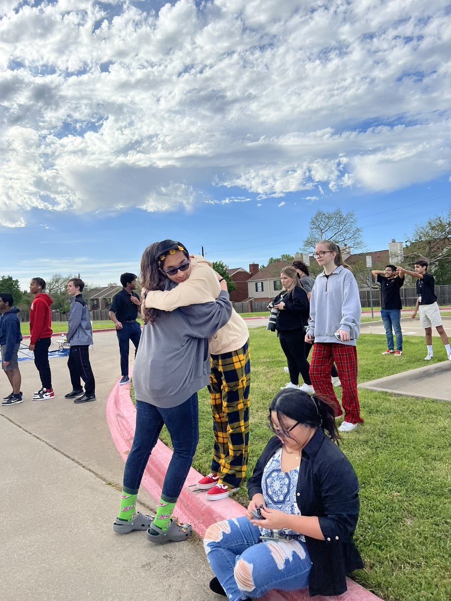 Outside activities at Spring Fling!! 💐Thank you everyone who came to this amazing event! #NTHCinspire #LearnerLeadershipCouncil #CISDWorkingTogether #SpringFling #CaptureCoppell