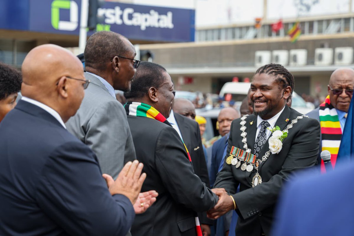 President of Zimbabwe tweet media