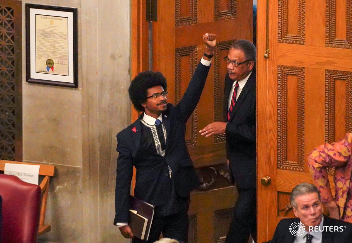 corinne_perkins (@corinne_perkins) on Twitter photo Rep. Justin Pearson gestures while entering the statehouse, as Republicans who control the Tennessee House of Representatives prepare to vote on whether to expel 3 Democratic members for their role in a gun control demonstratio last week, in Nashville. Photo by <a href="/orr_photo/">Cheney Orr</a> Rep. Justin Pearson gestures while entering the statehouse, as Republicans who control the Tennessee House of Representatives prepare to vote on whether to expel 3 Democratic members for their role in a gun control demonstratio last week, in Nashville. Photo by <a href="/orr_photo/">Cheney Orr</a>