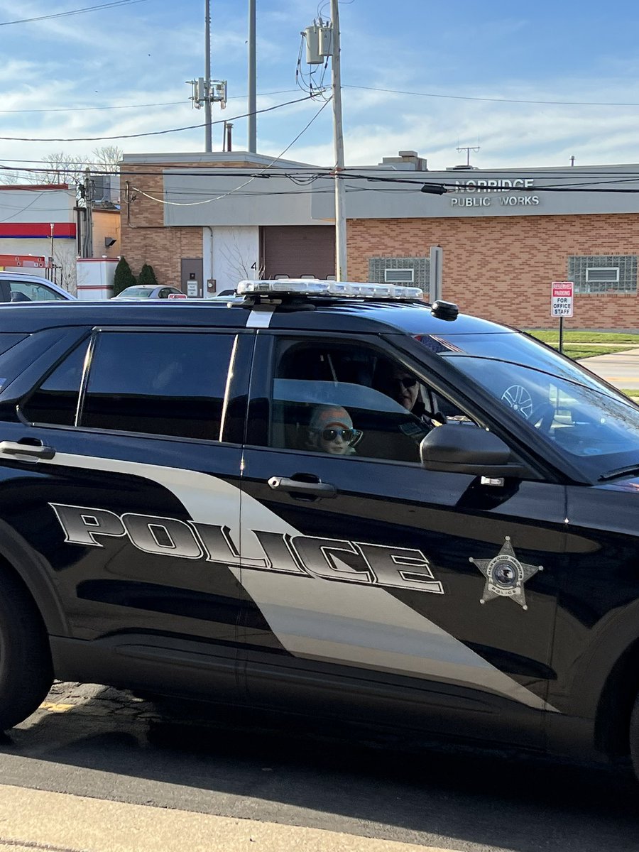 AliciaNorgard's tweet image. Kevin received the VIP treatment on his way to school today! Thank you to the Harwood Heights PD for providing this awesome opportunity!👮‍♂️ #ridewithacop #pennoyerpride