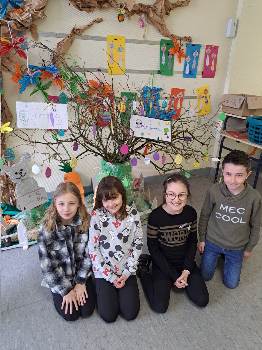 Quand les élèves de cm réinvestissent les séances d' allemand pour compléter la décoration durant le temps périscolaire. <a href="/Forveil21/">Magali Forveil</a> <a href="/55_verdun/">IEN VERDUN 55</a>