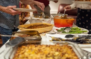 Maundy Thursday Pot Luck starts at 6 p.m. in the Lower Hall.  Join us for worship and reflection on The Last Supper, Jesus washing the feet of his disciples and his arrest.  #Welcomecall #HolyWeek