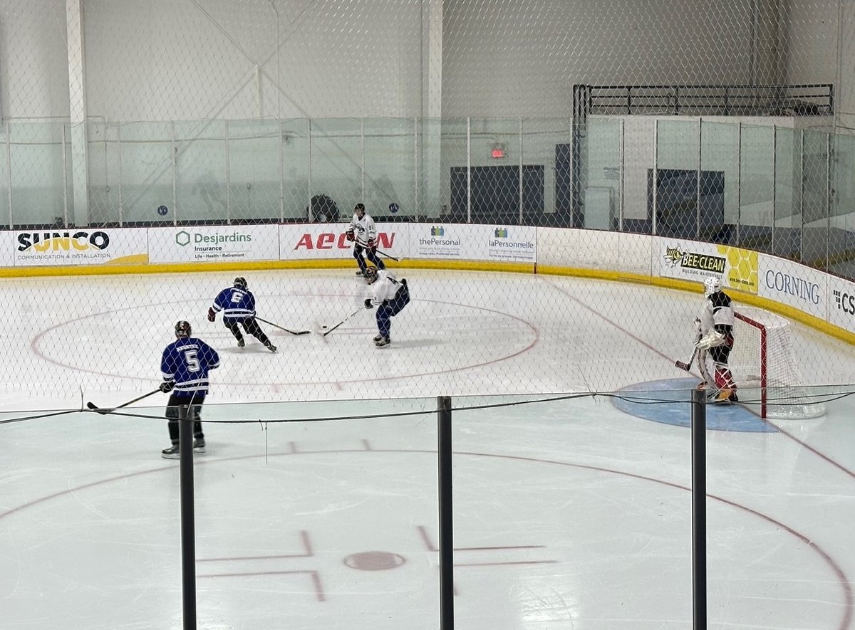 suncocomm's tweet photo. We had a blast sponsoring @Bell's Hockey Classic Tournament last weekend! 

Our president @SchoenbergrSean was there to show his support and had a little #fanboy moment when he ran into one of Canada's former professional players, @wendelclark17 🙌 https://t.co/xu0ygYNTBr
