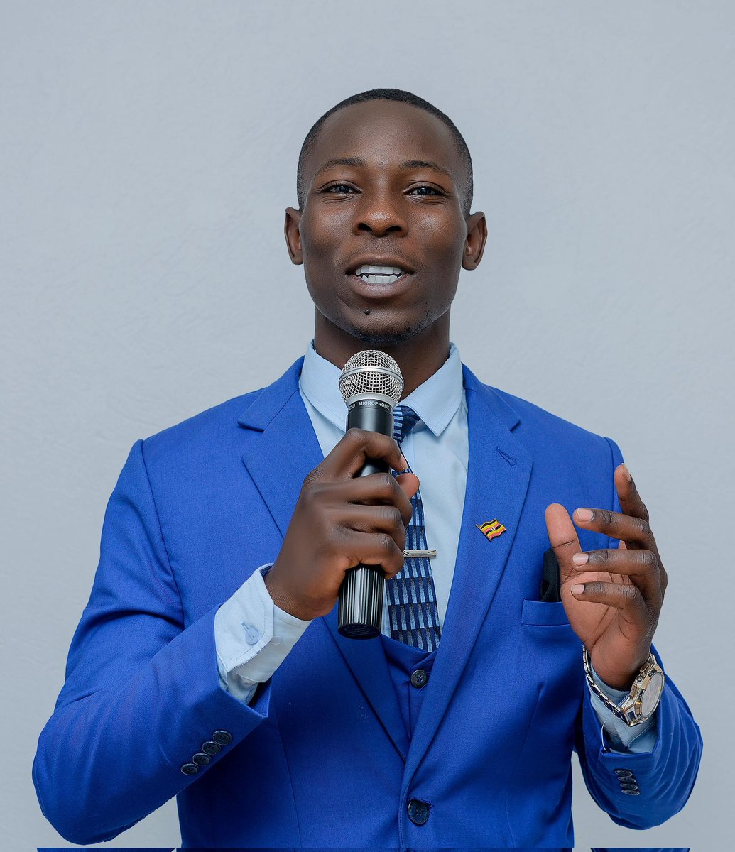 OlwenyOkello's tweet photo. Glory be to God . Appointed minister for national and foreign affairs. 22nd Guild Government.@GuluVarsity . So help me God 🙏 https://t.co/fzUI1CchPi