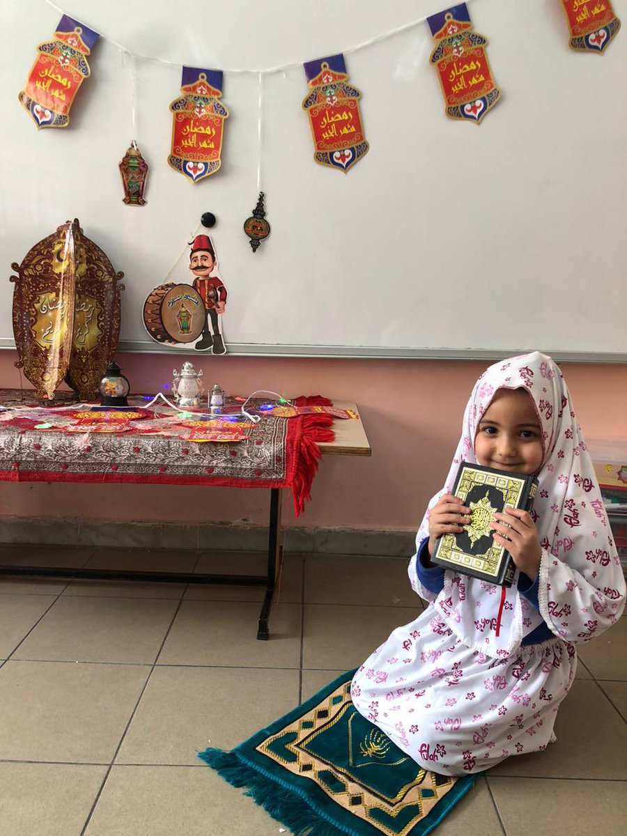 Ramadan Essence with the our precious  learners #KG3A #Ramadankareem 
Ramadan is a blessing that we should be counting on…our learners decorated their own hilal under the topic of #رمضان_نعمة
#قدر_النعم_في_شهر_النعم