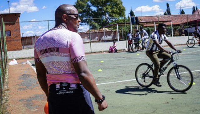DrMoncrieffe's tweet photo. 1000km travels across Free State Province🇿🇦in two days with Litha and Bahle to meet and work with this vibrant cycling community group in Bethlehem👊🏾 Thank you so much🇿🇦 #ubuntucyclingstyle https://t.co/rnBoLZXD9a