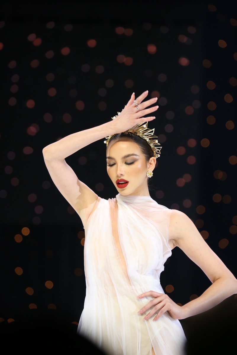 KNaja48's tweet photo. #MissGrandThailand2023  #TiaThe1stGrandShow 
สวยฉ่ำจริงๆ https://t.co/TjKBFafJfP