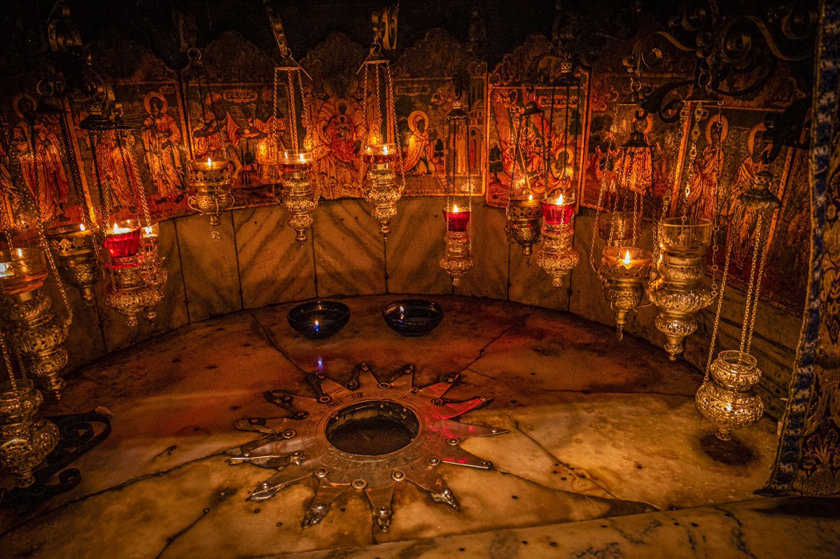 iamjamesbams's tweet photo. Bethlehem Nativity Church
Birthplace of Jesus, Church of the Nativity and the Pilgrimage Route, Bethlehem.
According to the Gospels (Matthew 2; Luke 2), Bethlehem was the site of the Nativity of Jesus Christ.
#pilgrimage
#nativitychurch
#churchofnativity
#bethlehem
#nativity https://t.co/56SCYSsaFg