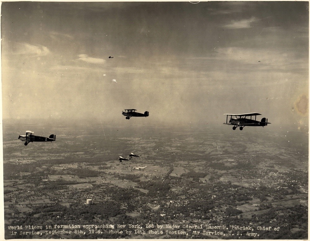 RTIForensics's tweet photo. Aviation in April!
April 6, 1924 - The first successful flight around the world begins. 
U.S. Army Air Service pilots and mechanics in 4 Douglas World Cruiser airplanes left Seattle, Washington, to carry out the first circumnavigation of the globe by air. https://t.co/joW33zXH1t