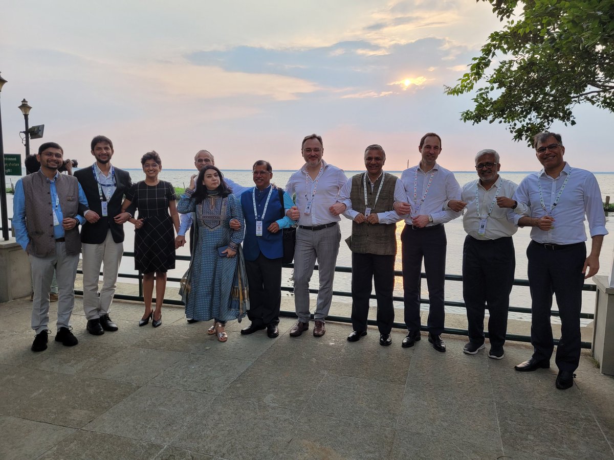 Celebrating success of the #DWG Side Event #G20India at Kumarakom, solidarity for #LiFE (Lifestyle for Environment)

@RIS_NewDelhi

With @Sachin_Chat @FBonaglia @RolfSchwarz @FahmidaKcpd @heeradsabeti @SyedArslan_Ali @ThannickalJames