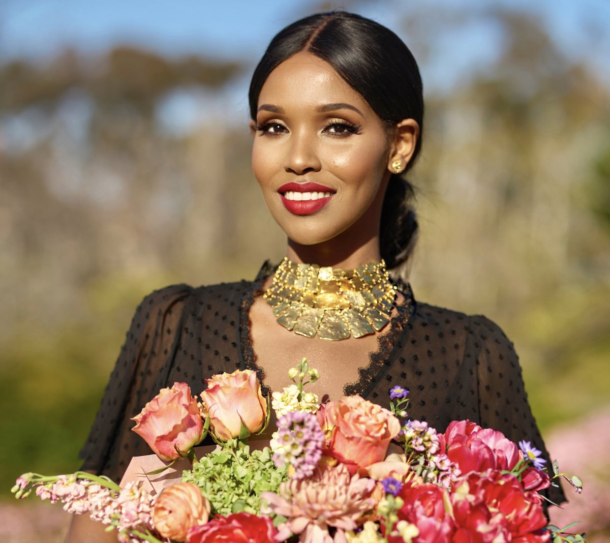 idillionaire's tweet image. Sending spring love, beautiful energy, and positive thoughts to you! 💐✨💛 #Blessed