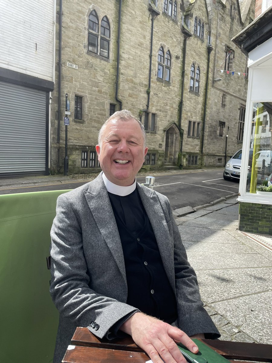 Tauntonbish's tweet photo. It was a joy to be with @DioTruro for their #ChrismMass and to catch up with some familiar faces from @BathWells and @DioSalisbury inc. the interim Dean @TruroCathedral ! @RevSimonR https://t.co/13rpPIMGLw